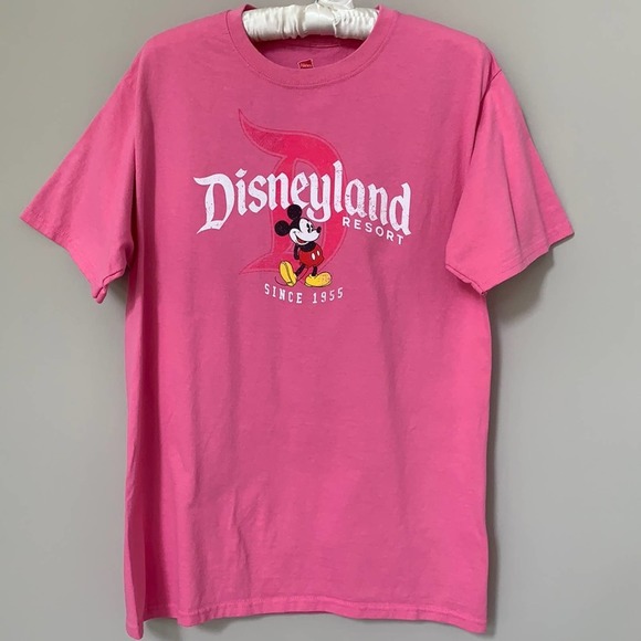 Disney Tops - Disneyland Parks pink Mickey Mouse graphic t-shirt size M